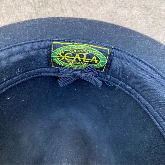 NOT FOR SALE Scala Men’s Black Fedora Red Feather Hat - Picture 2 of 2